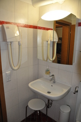 Badezimmer Ansicht 2